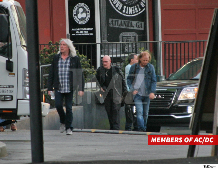 0328-axl-rose-acdc-tmz-20